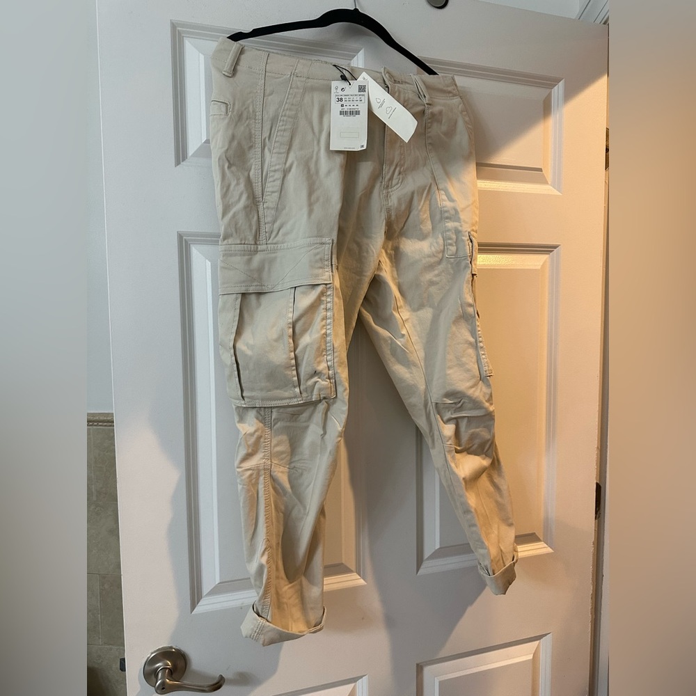 Zara men’s cargo pants-new with tags